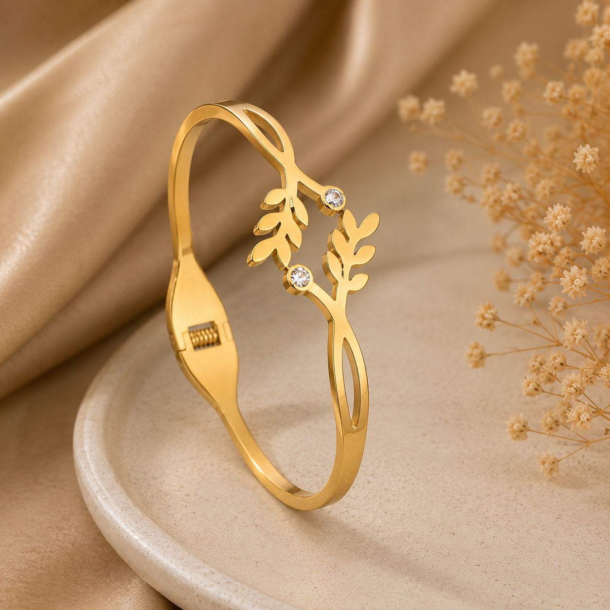 Luxe Leaf Bracelet